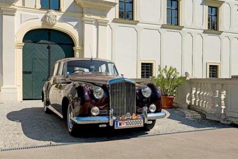 Bentley S1