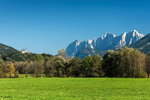 Views of the Gesause range