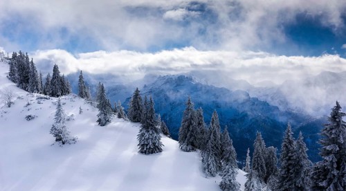View from Kasberg into the misty valley