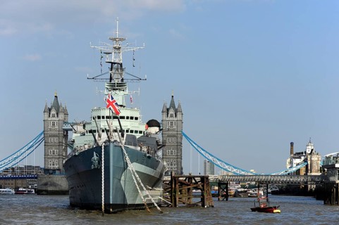 Tower Bridge behind the HMS Belfast museum ship of the Imperial War Museum