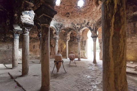 Banys Arabs or Arab Baths