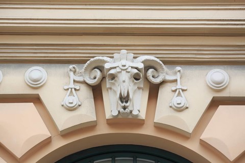 Sculpture of a ram's skull