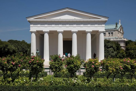 Theseustempel at Volksgarten