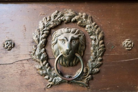 Doorknocker
