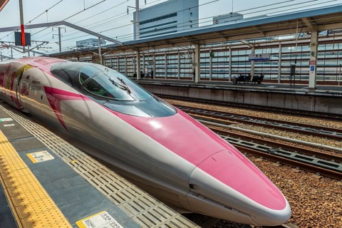 Hello Kitty Shinkansen