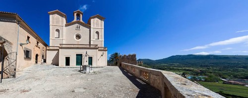 Castle or fortress of Arta with the pilgrimage church of Santuari de Sant Salvador