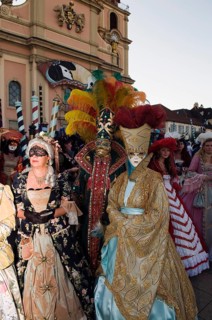 People in Baroque costumes