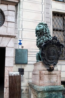 Lion sculpture in front of the Munich Residence