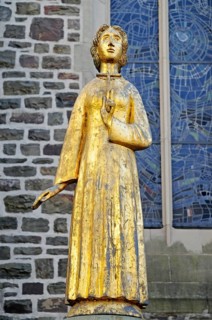 Agatha column
