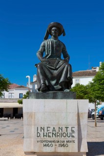 Monument to Henry the Navigator