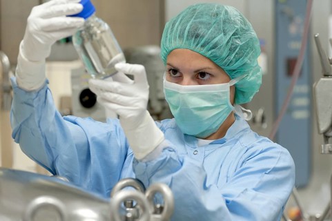 Pharmaceutical production technician