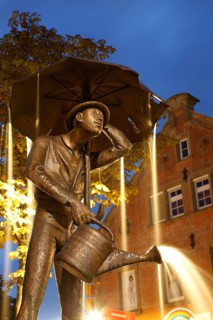 Hamballe fountain with a statue of a Hamballe