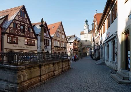 Roedergasse street with Markusturm tower