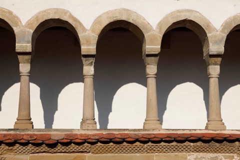 Romanesque arcade