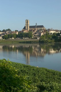 Saint-Cyr-et-Sainte-Juliette cathedral across River Loire