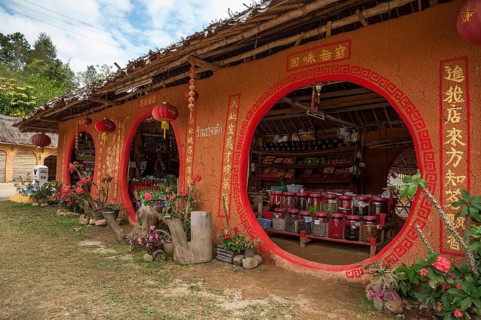 Tea shop in a village of the Chinese minority on the border with Myanmar