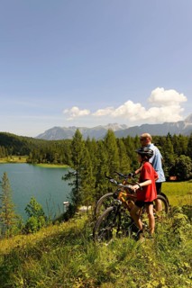 Cycling tour with mountain bikes