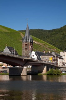 District of Bernkastel with the former Wachturm watchtower and current tower of the Parish Church of St. Michael