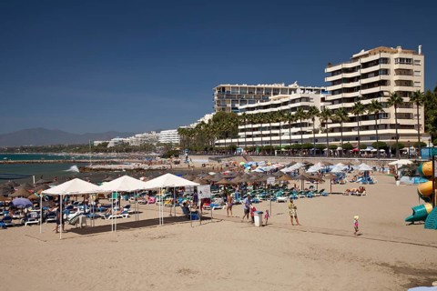 Busy beach