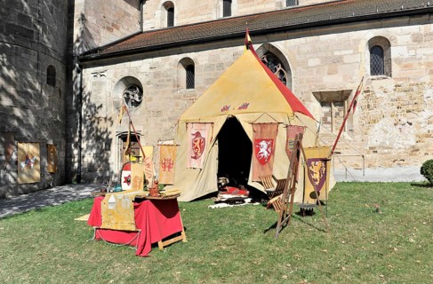 Knights' dwelling or knights' tent