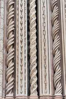 Detail view of columns at the entrance