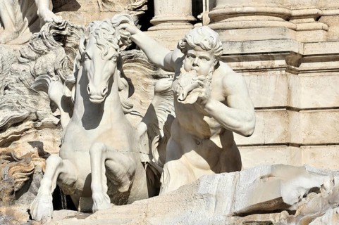 Detail view of the statue 'Horse with Triton'