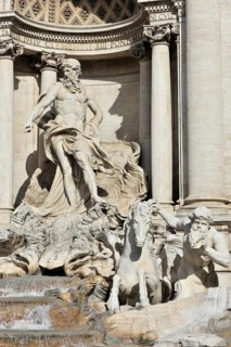 Ocean statue on a shell-shaped carriage