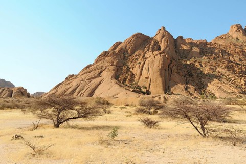 Savannah landscape with granite rocks of the Pontok Mountains