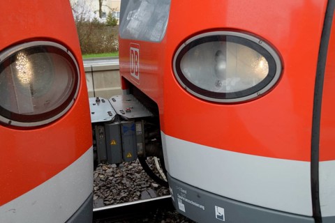 Class 423 S-Bahn train carriages being connected