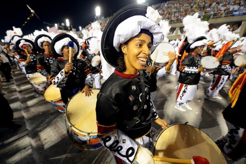 Samba musicians
