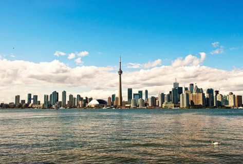 Skyline of Toronto seen from Centre Island