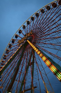 Ferris wheel at dusk