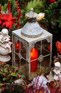 Grave lantern