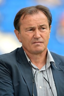 Coach Ewald Lienen