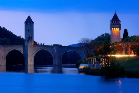 Pont Valentre bridge at Dusk