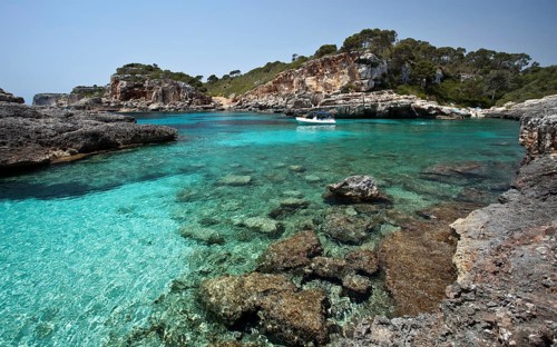Rock-lined bay of Calo des Moro