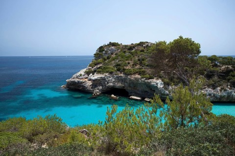 Rock-lined bay of Cala S'Almunia
