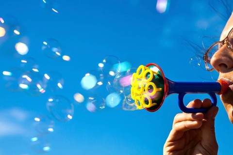 Soap bubbles from a bubble trumpet