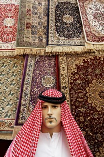 Male mannequin wearing an Arab headscarf