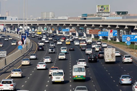6-lane traffic on Sheikh Zayed Road