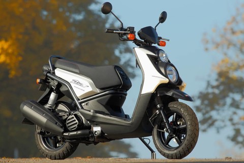 Yamaha BWs 125 motor scooter