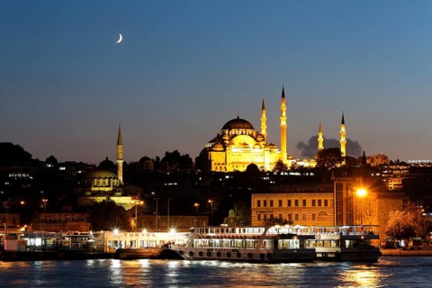 Golden Horn with the Eminonu neighbourhood