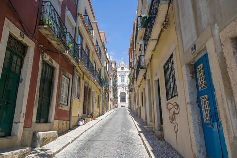 Rua Vale with Convento de Jesus