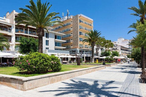 Promenade with outdoor restaurants