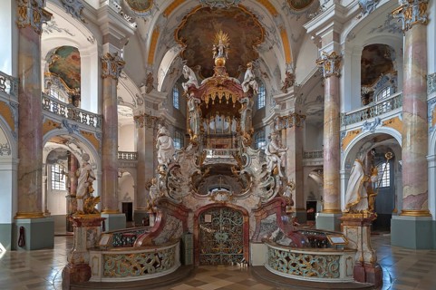 Altar of grace with the representations of the 14 holy helpers