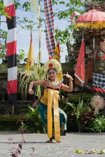 Dancer performing a Barong dance