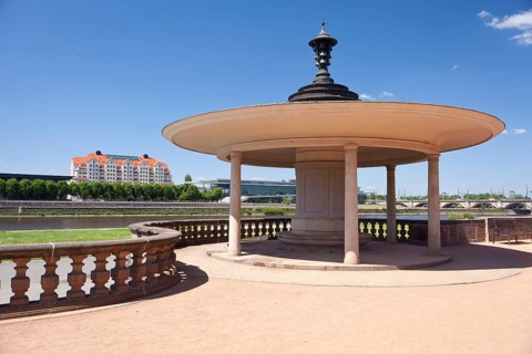 Glockenspiel Pavilion on the river bank at Neustadt