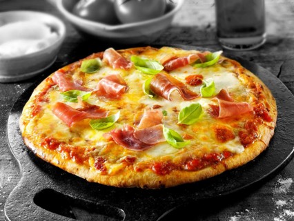 Italian prosciutto ham pizza