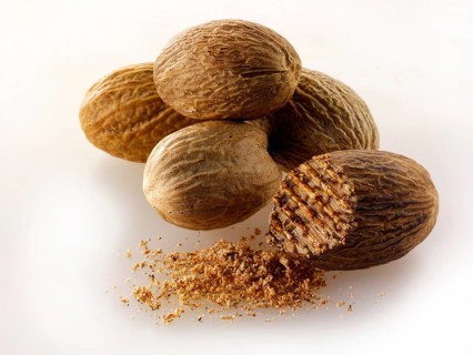 Whole nutmegs