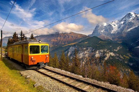 Muerren funicular train